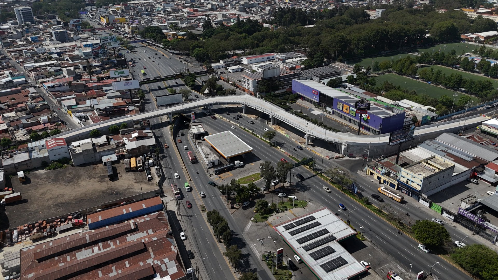 Paso a desnivel de la Roosevelt está listo, pero sigue sin fecha de inauguración Paso a desnivel de la Roosevelt está listo, pero sigue sin fecha de inauguración