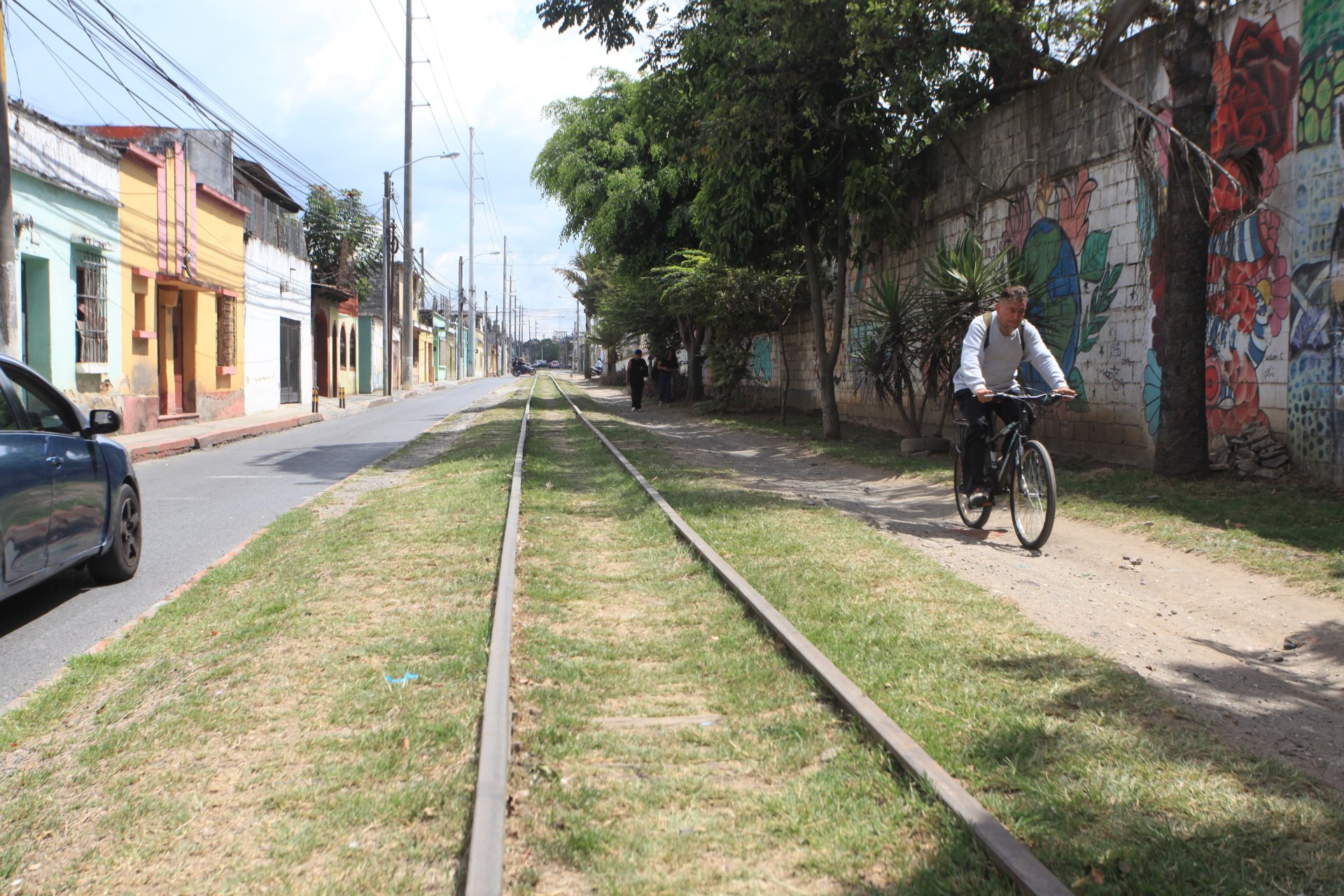 Guatemala y el Reino Unido sellarán alianza para planificar, construir y operar el MetroRiel, el tren de cercanías de la capital Guatemala y el Reino Unido sellarán alianza para planificar, construir y operar el MetroRiel, el tren de cercanías de la capital