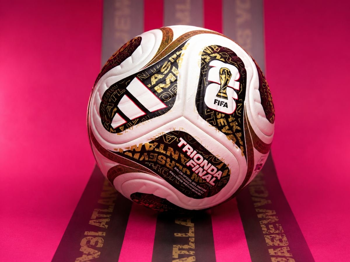 FIFA revela la Trionda Final, la nueva pelota que acompañará al campeón del mundo FIFA revela la Trionda Final, la nueva pelota que acompañará al campeón del mundo
