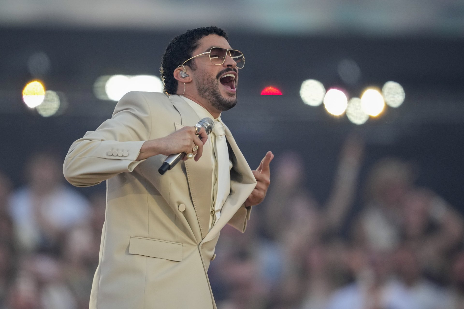 Bad Bunny es nominado a los Premios Emmy 2026 por el espectáculo del Super Bowl LX que rindió homenaje al continente americano Bad Bunny es nominado a los Premios Emmy 2026 por el espectáculo del Super Bowl LX que rindió homenaje al continente americano