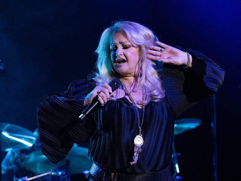 Bonnie Tyler, las cuatro canciones que marcaron su carrera musical Bonnie Tyler, las cuatro canciones que marcaron su carrera musical