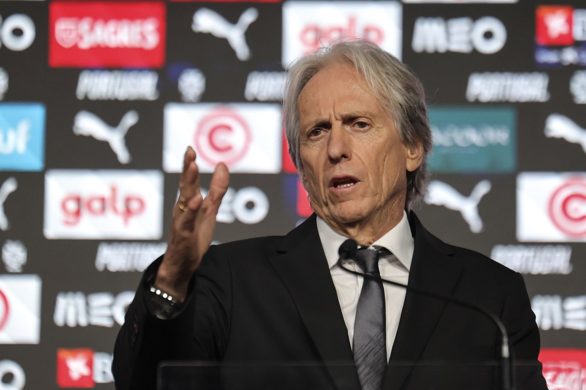 El nuevo técnico de Portugal respalda a Cristiano Ronaldo: Jorge Jesus afirma que “nunca será un problema” El nuevo técnico de Portugal respalda a Cristiano Ronaldo: Jorge Jesus afirma que “nunca será un problema”