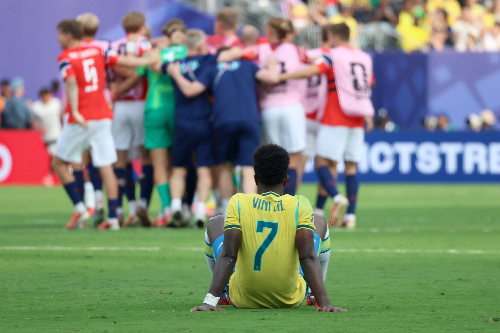 Mundial 2026: Vinícius rompe el silencio tras la eliminación de Brasil: “Pido disculpas y lucharé por nuestro sueño” Mundial 2026: Vinícius rompe el silencio tras la eliminación de Brasil: “Pido disculpas y lucharé por nuestro sueño”
