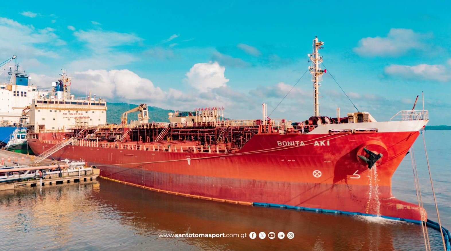 Puerto Santo Tomás recibe primer buque con etanol para mezcla en las gasolinas E10 Puerto Santo Tomás recibe primer buque con etanol para mezcla en las gasolinas E10