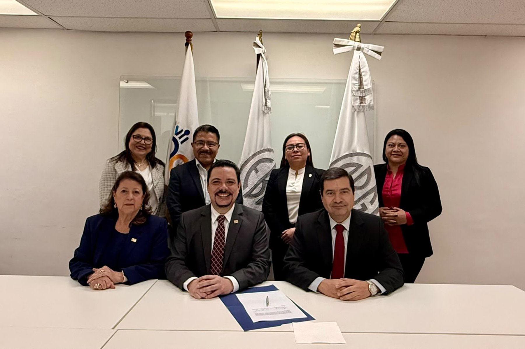 Fortalecen alianza para impulsar el desarrollo del talento humano