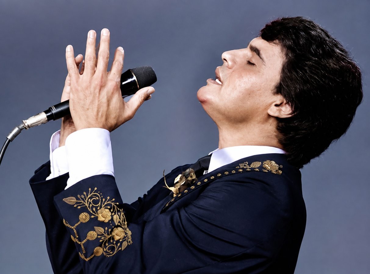 Juan Gabriel, 10 años después, estos son los éxitos que mantienen vivo al Divo de Juárez