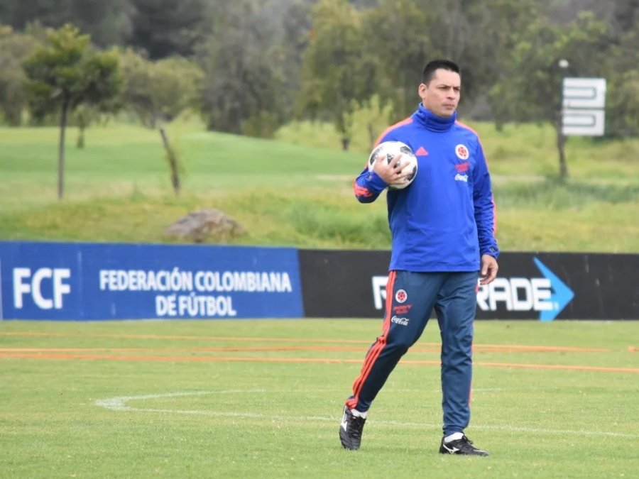 De soñar con ser portero a mundialista: quién es Héctor Cárdenas, nuevo DT de la Sub-17 de El Salvador