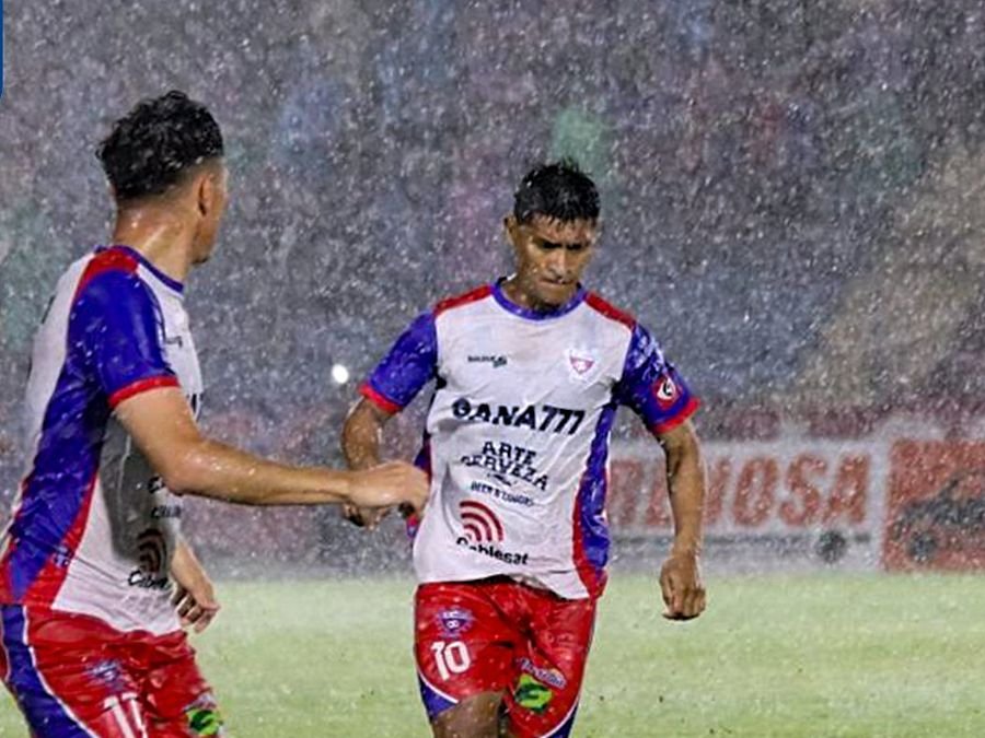 Reabre sus puertas el parque acuático Óscar Quiteño en la coqueta Santa Ana