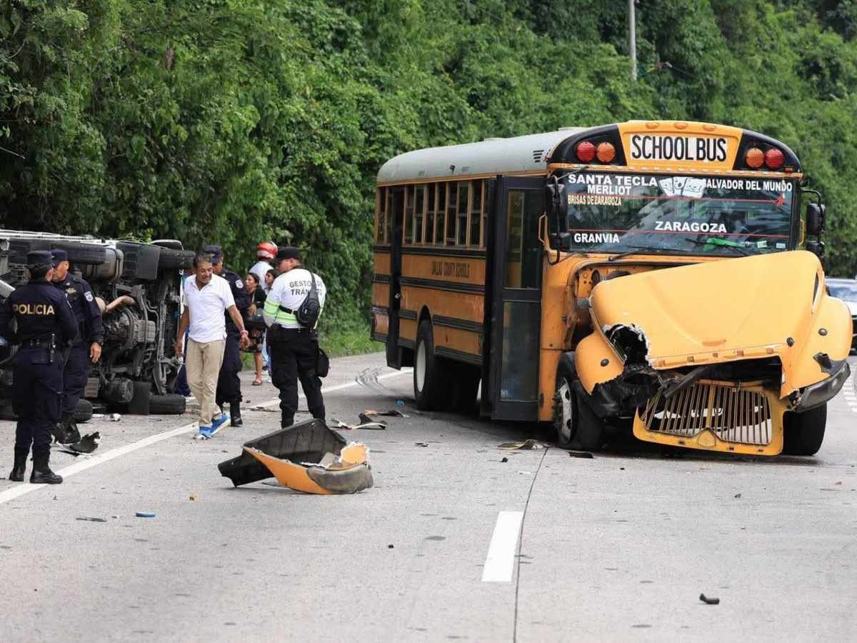 Tres mujeres resultan lesionadas en accidente en carretera al Puerto