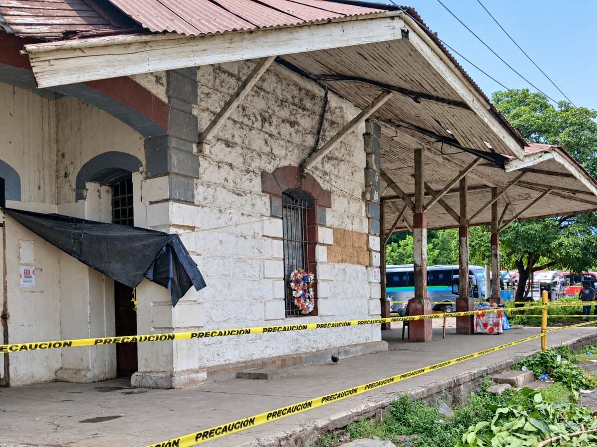 Cierran antigua estación de tren en San Vicente por riesgo de colapso