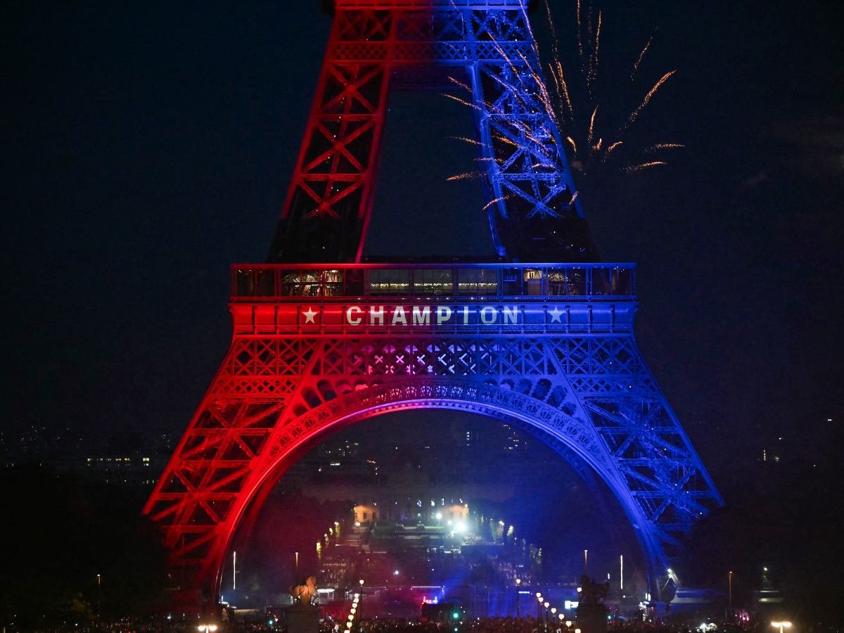 Todos quieren la corona de un PSG que aspira a un triplete histórico