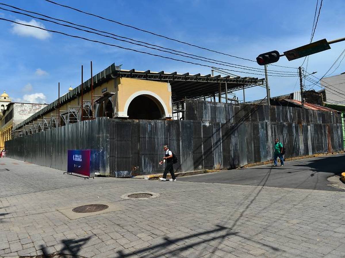 Portal Sagrera es intervenido en el Centro Histórico de San Salvador