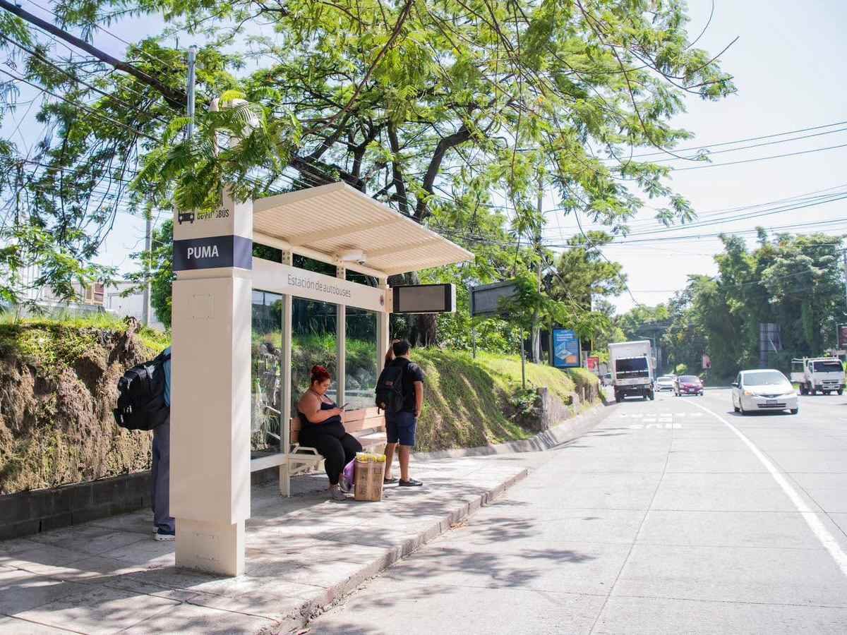 Paradas inteligentes en El Salvador, dónde iniciarán y datos claves del sistema
