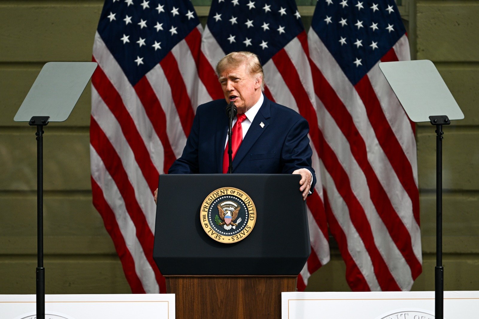 Trump califica a Irán como “el principal patrocinador del terrorismo” durante memorial