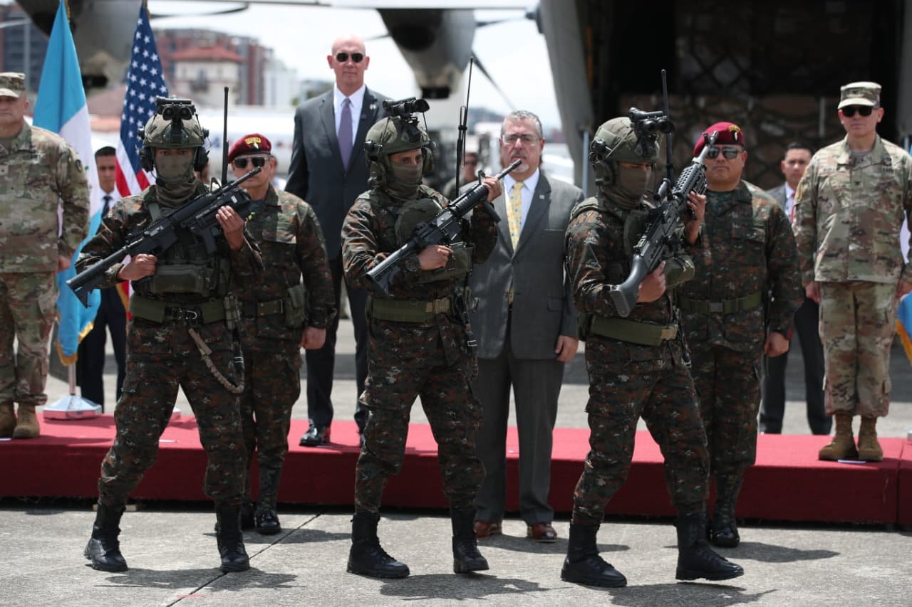 Colt M4A1: qué características tienen los fusiles que Guatemala le compró a Estados Unidos