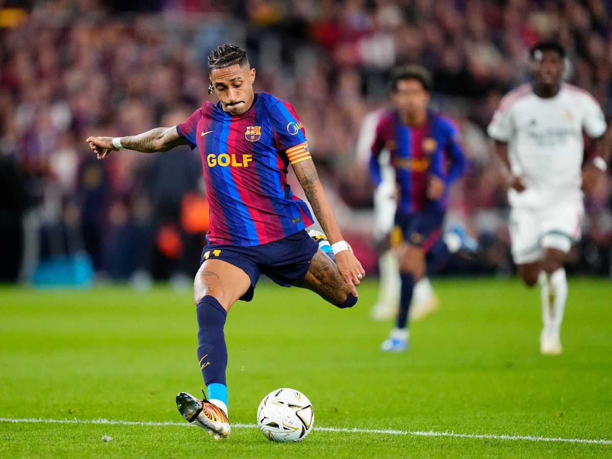 Raphinha llega a ocho goles contra el Madrid y llega a 15 en la temporada