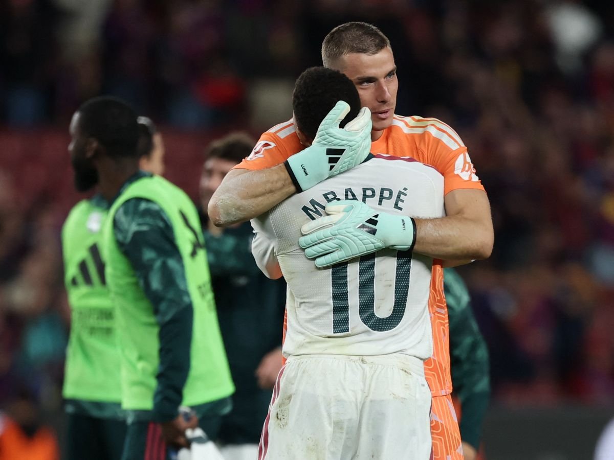 Real Madrid supera al Barcelona en el historial con el doblete de Mbappé